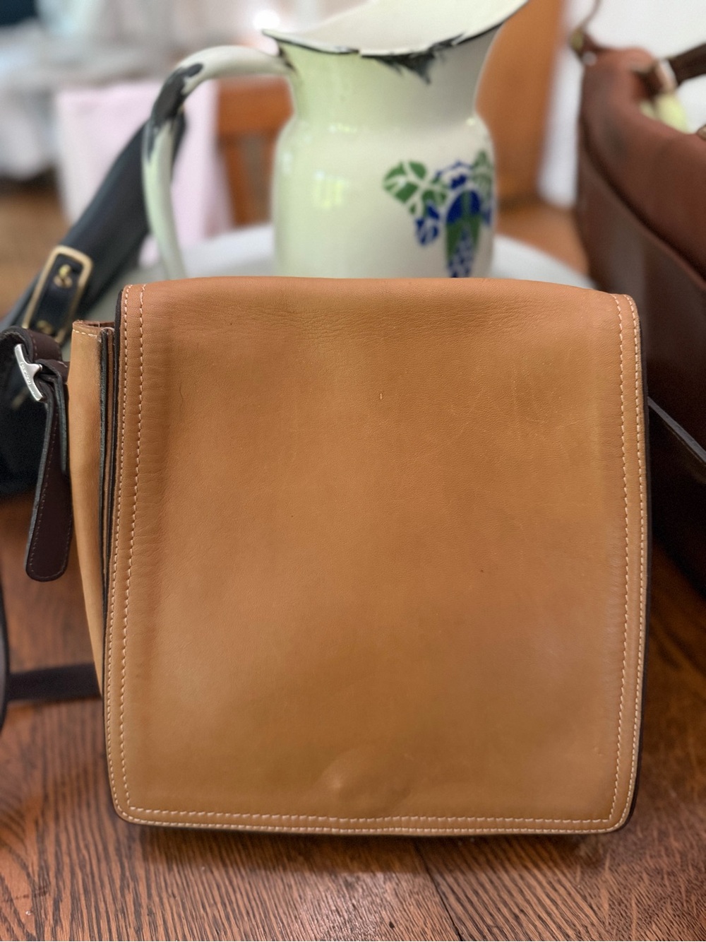 Rare Vintage 1980’s Coach Tan Monterey Flap Crossbody, No Serial USA